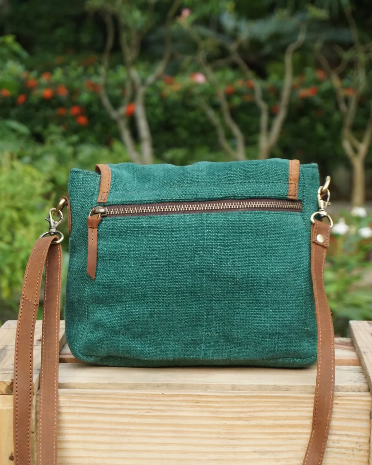 The Burlap People The Boo skulderveske Black crossbody