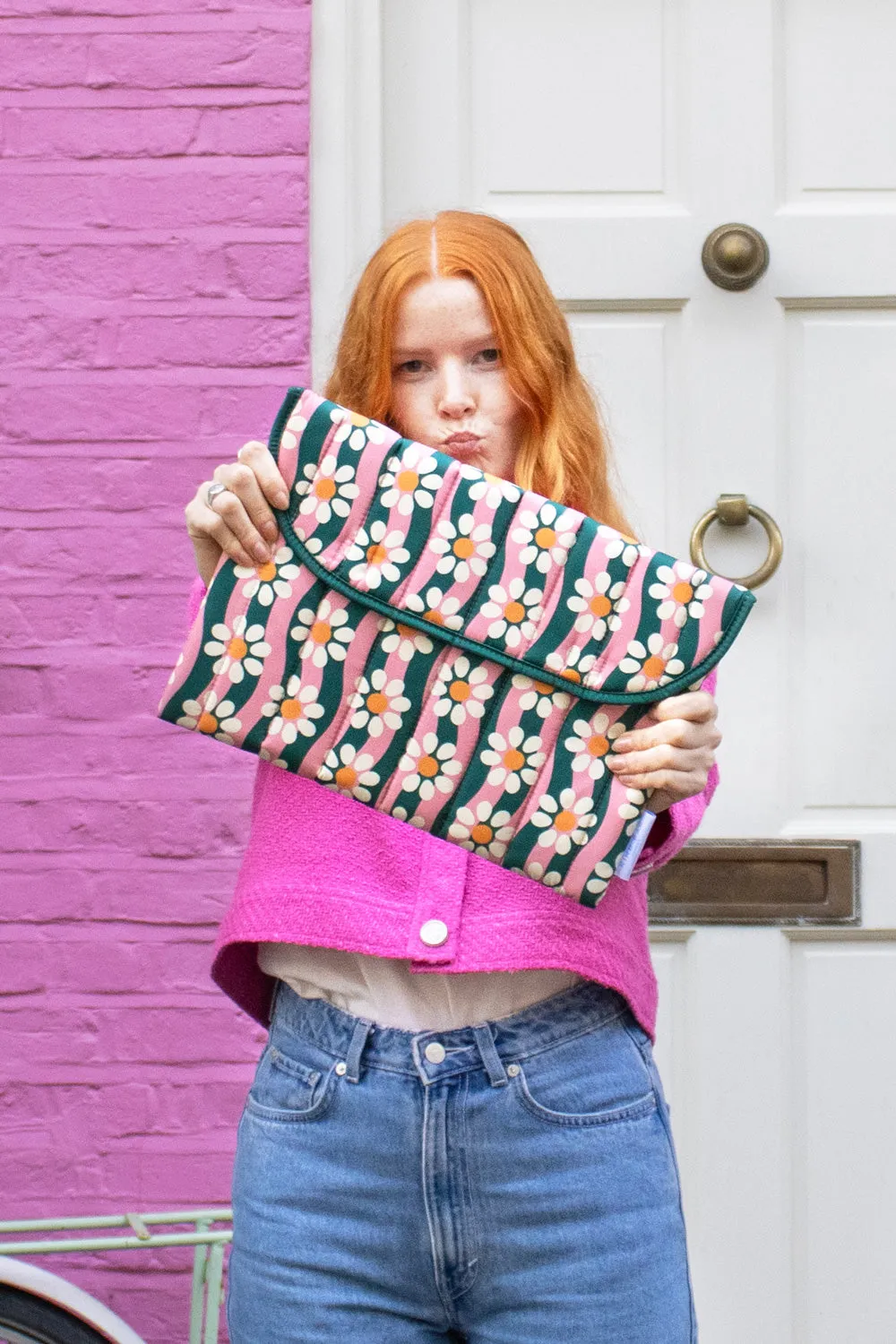 Kind Bag Wavy Daisy 13" laptopveske resirkulert vattert