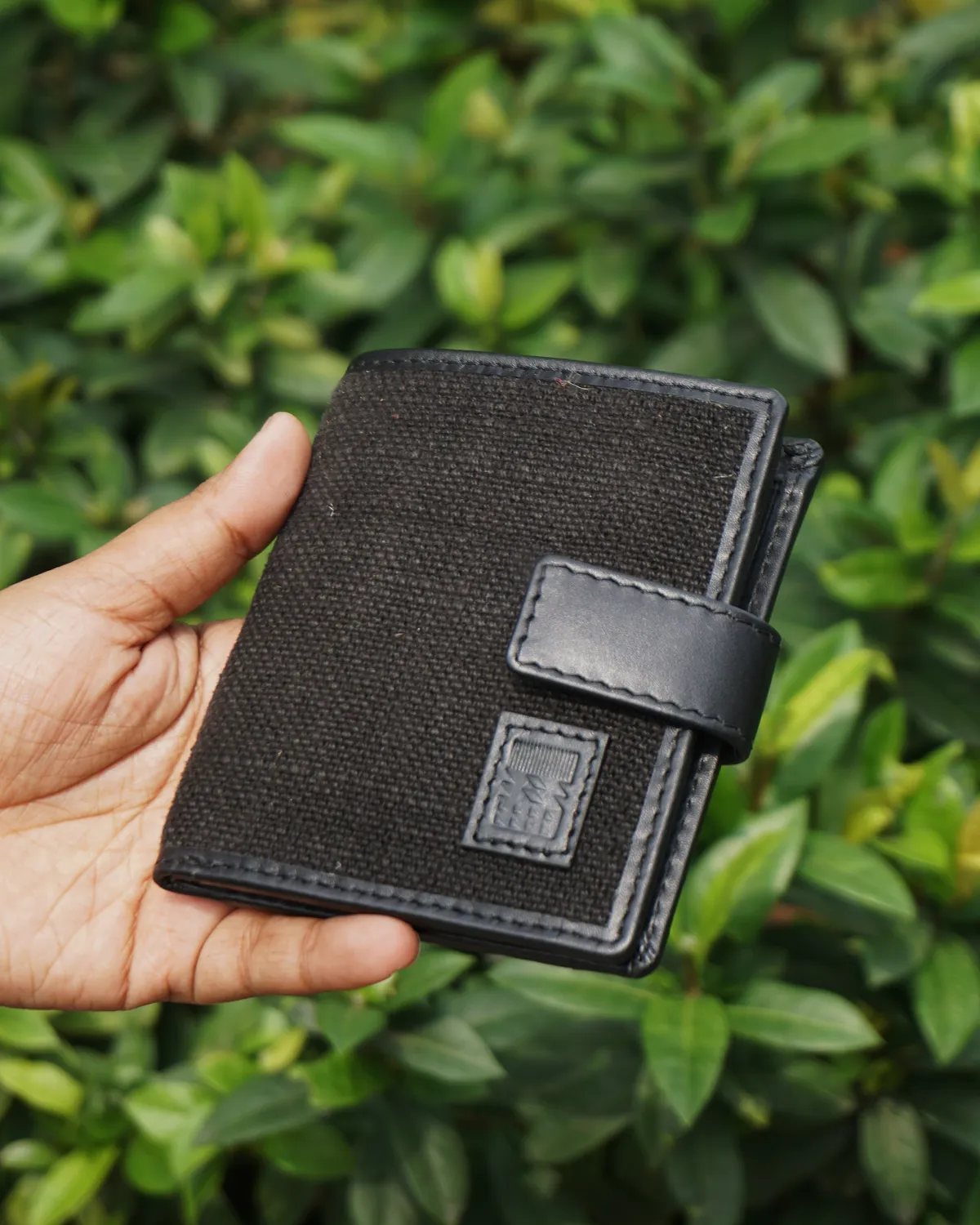 The Burlap People Flip Wallet lommebok olive knapp