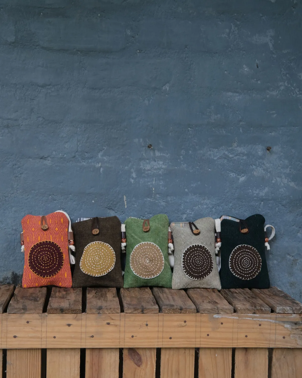 The Burlap People Ek Tara mobilveske patchwork