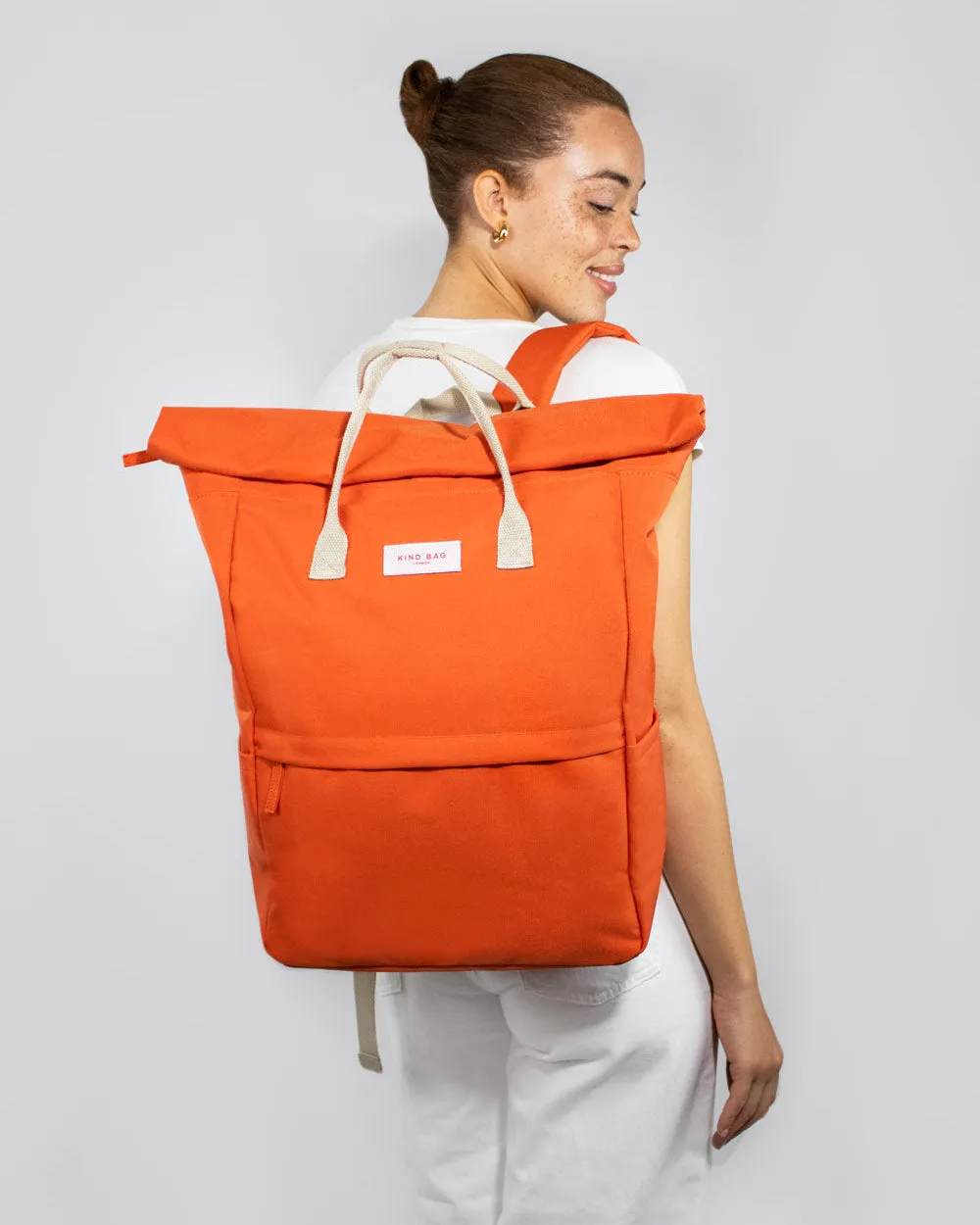 Kind Bag Hackney Large ryggsekk Burnt Orange 19,7L resirkulert