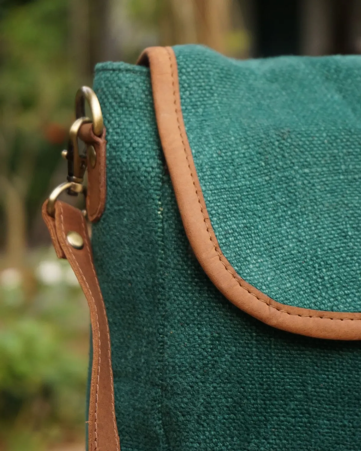 The Burlap People The Boo skulderveske Black crossbody