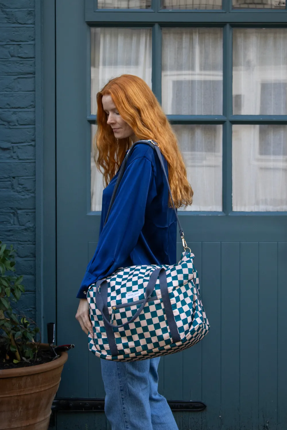 Kind Bag Weekender reisebag teal beige rutete kabin