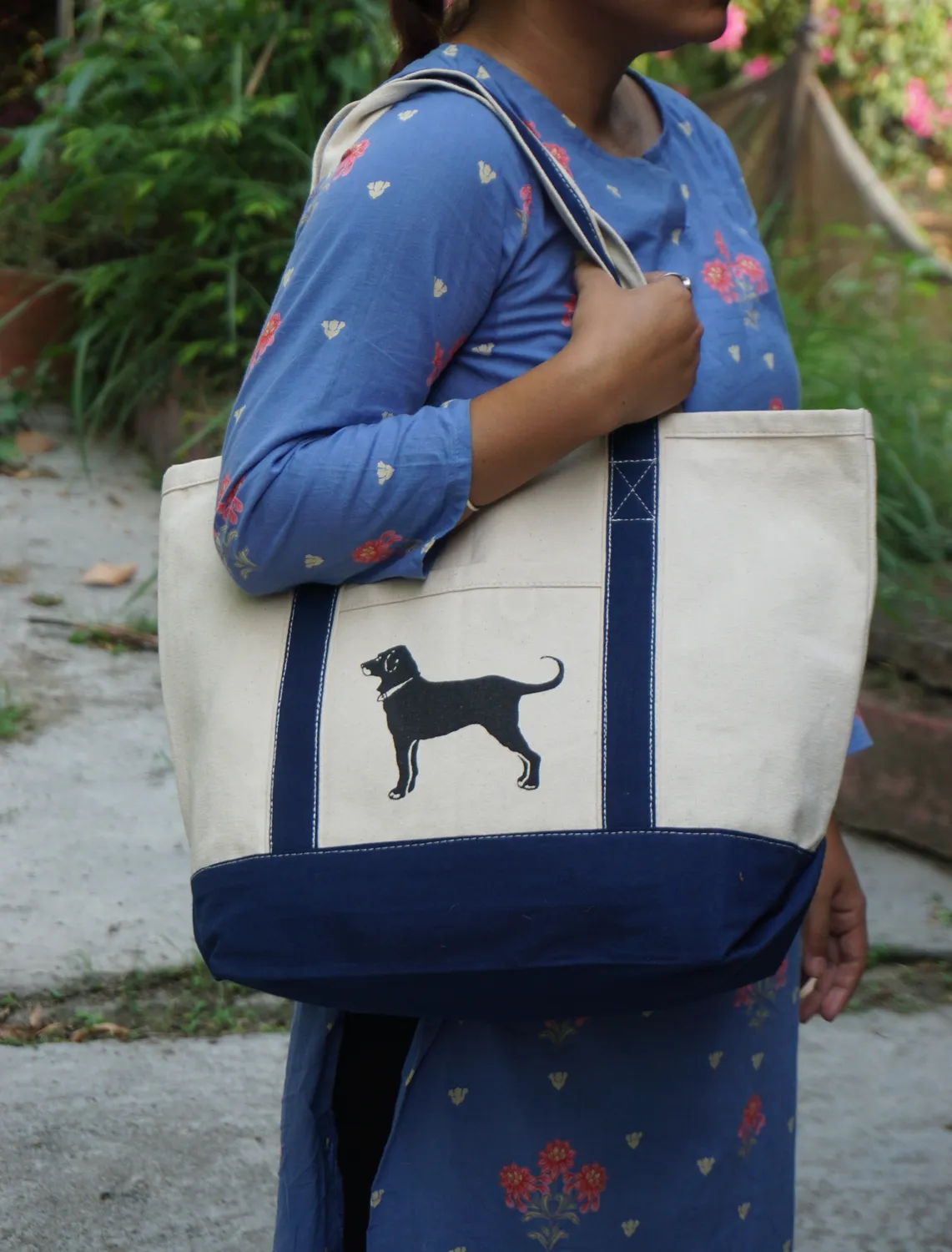 The Burlap People Tote Bag handlenett hvit blå