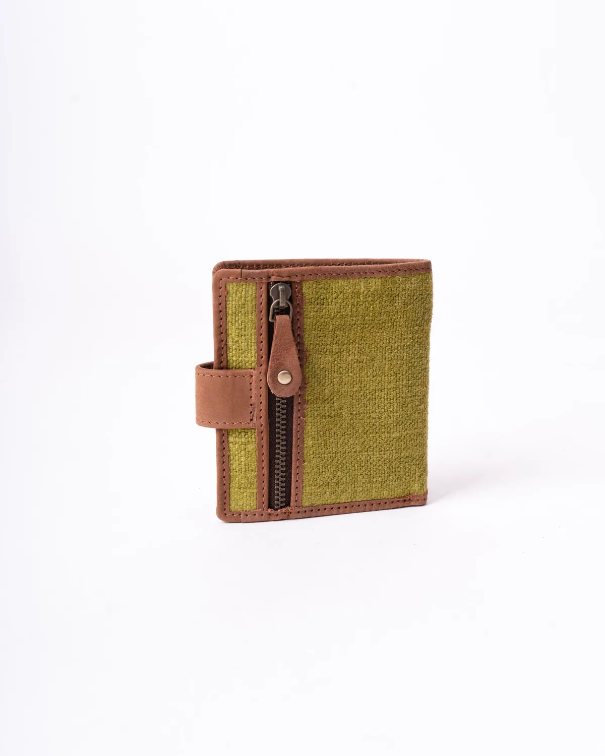 The Burlap People Flip Wallet lommebok olive knapp