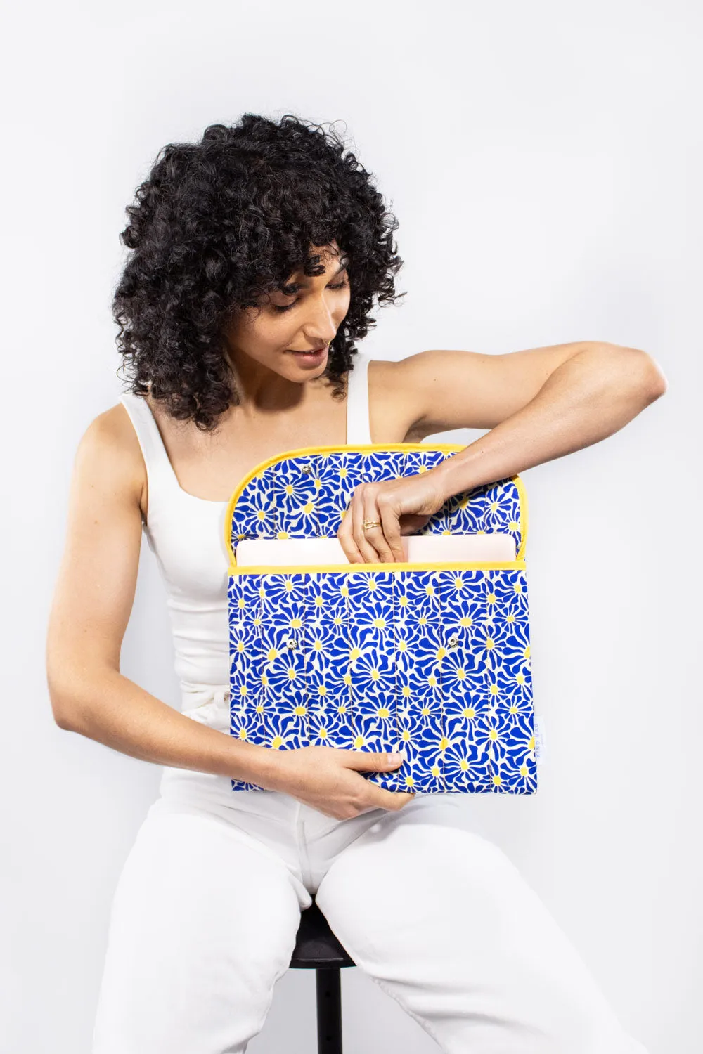 Kind Bag Abstract Flowers Blue laptop sleeve 13" vanntett gjenbrukbar