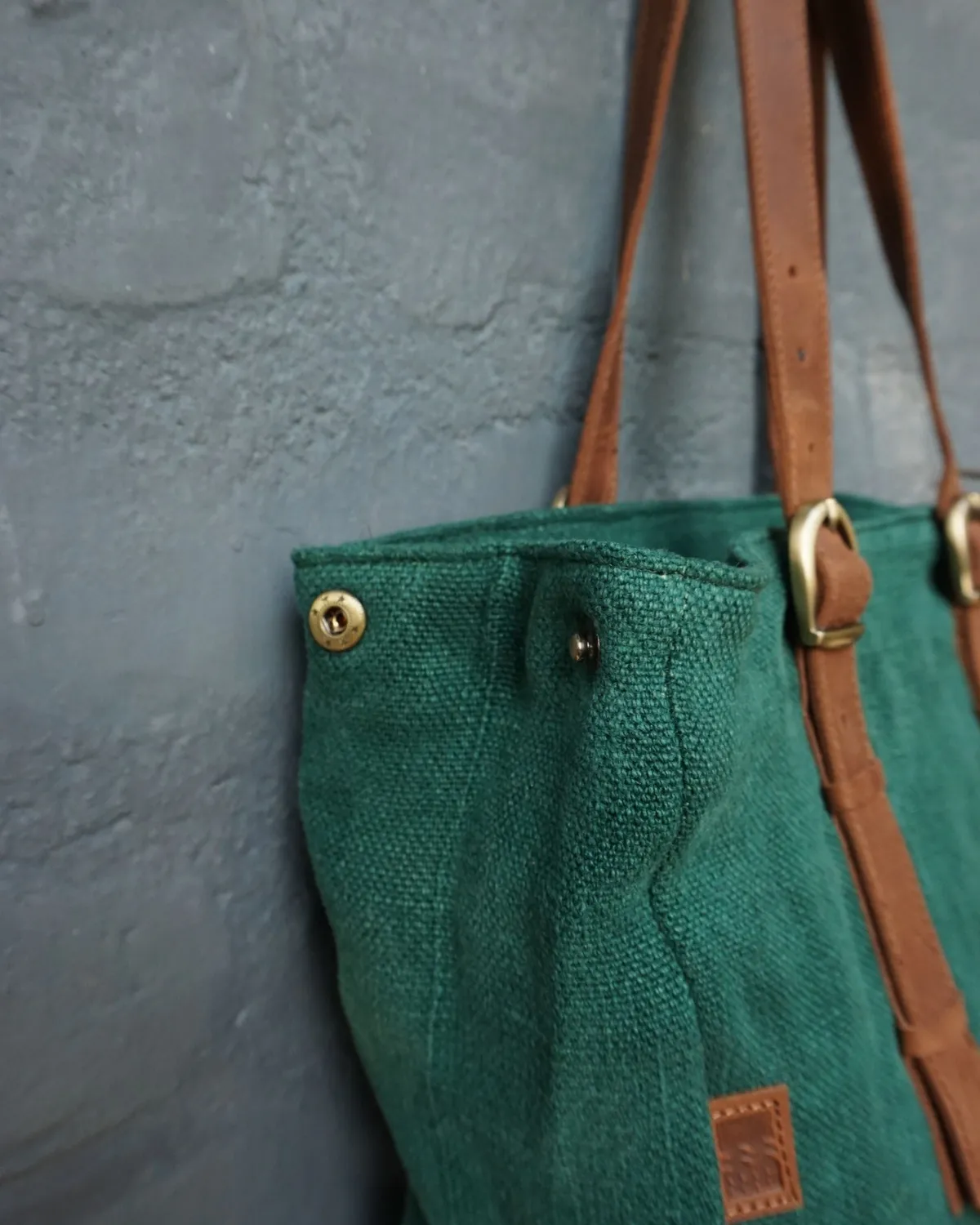 The Burlap People Mini Bass Tote totebag svart skinnbunn