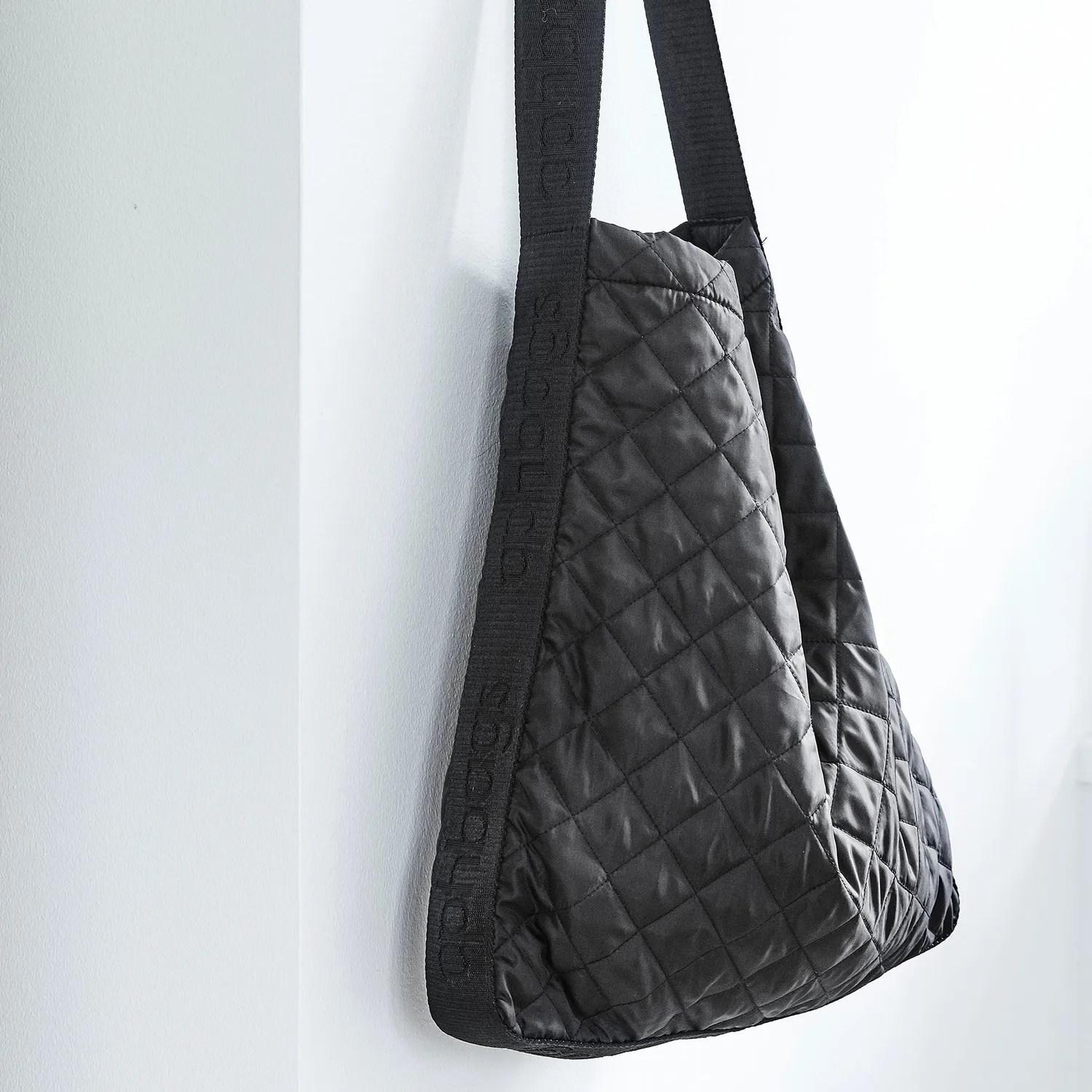 CPH Bags skulderveske sort 44 cm quiltet hverdags