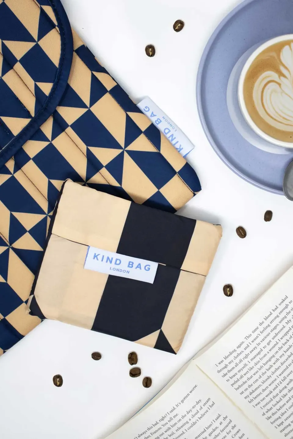 Kind Bag Coffee gavesett handlenett og laptopveske navy