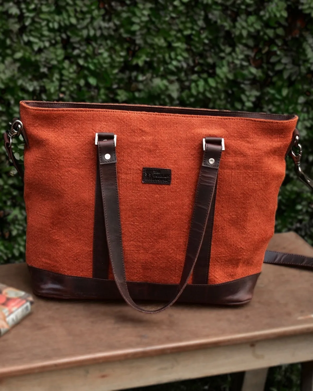 The Burlap People Boss Lady tote grønn 14 laptop strie