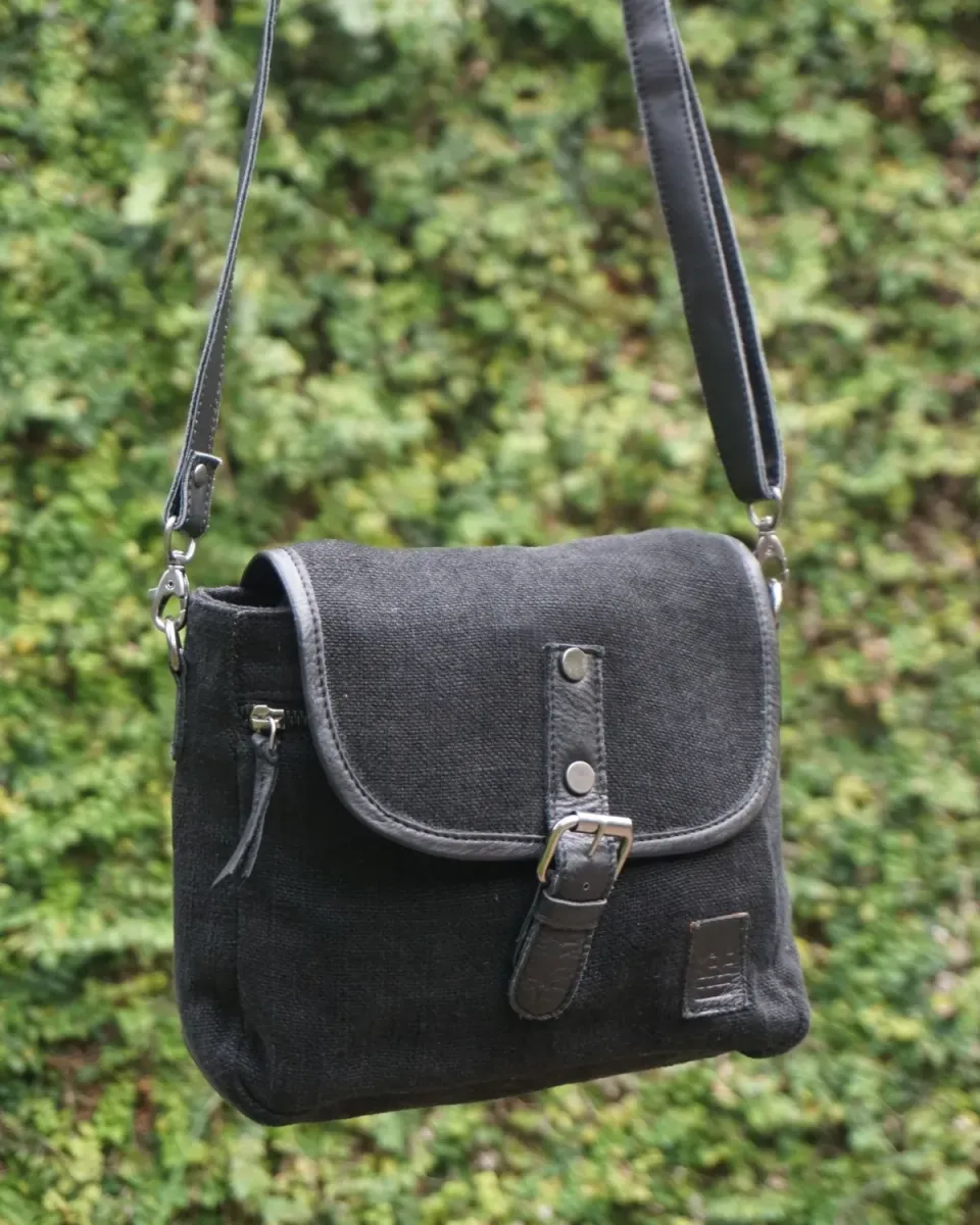 The Burlap People The Boo skulderveske Black crossbody
