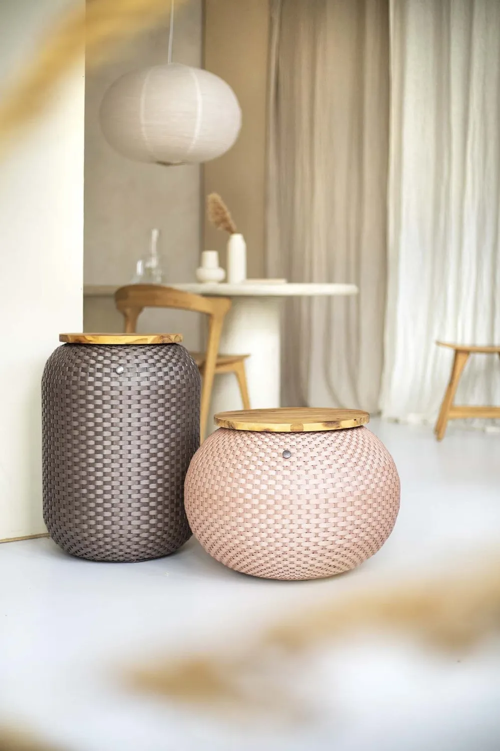 Handed By Halo high sidebord taupe med oppbevaring