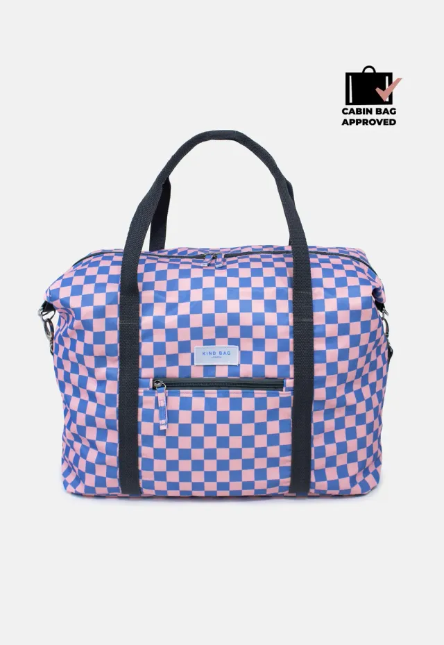 Kind Bag Weekender Checkerboard Blue Pink weekendbag resirkulert