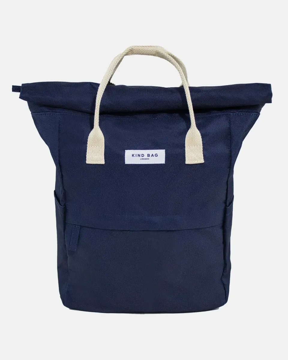Kind Bag Hackney Medium ryggsekk navy resirkulert 14 liter
