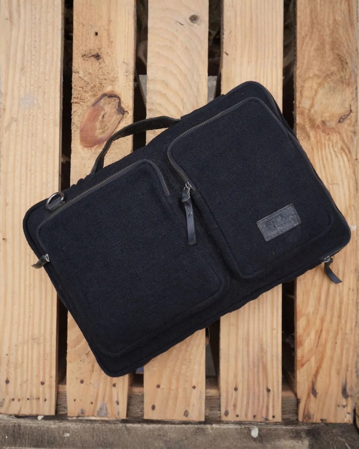 The Burlap People NOCT laptopveske svart romslig