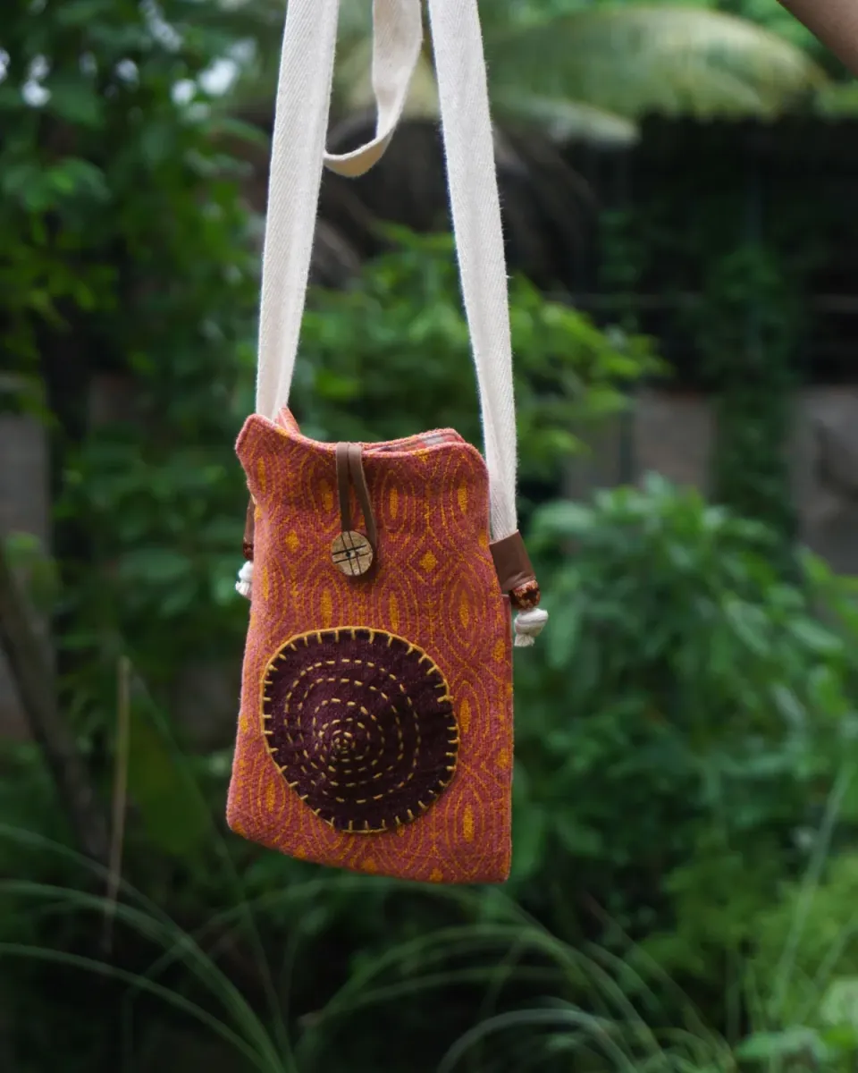 The Burlap People Ek Tara mobilveske patchwork