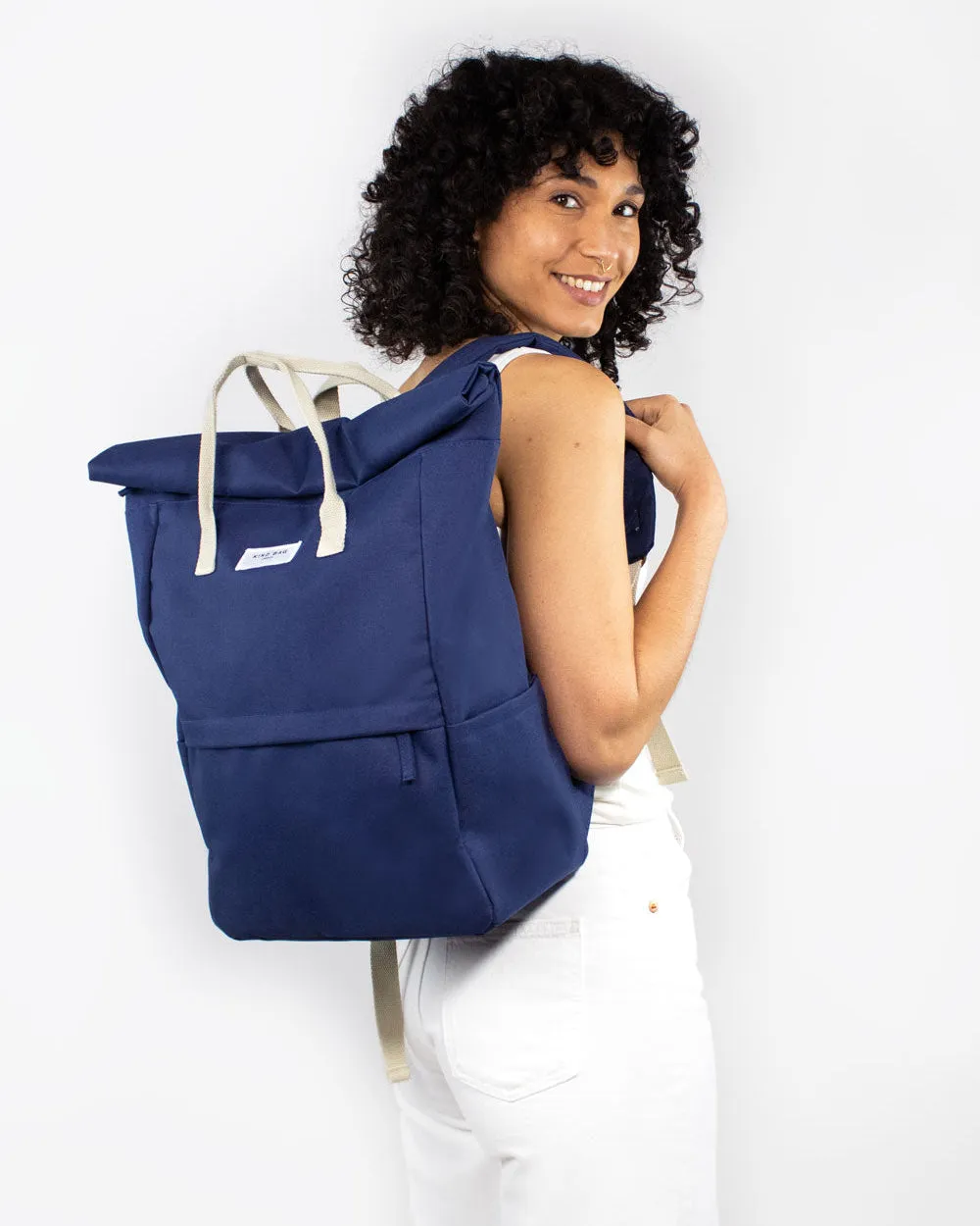 Kind Bag Hackney Large ryggsekk navy resirkulert 23 liter