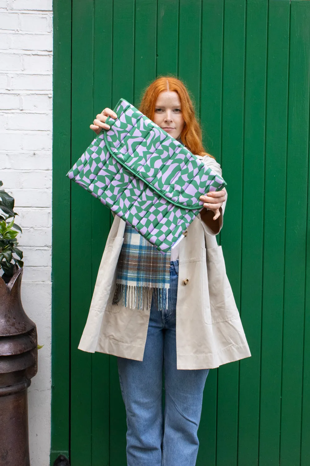 Kind Bag Wavy Check 16" laptophylster resirkulert vattert