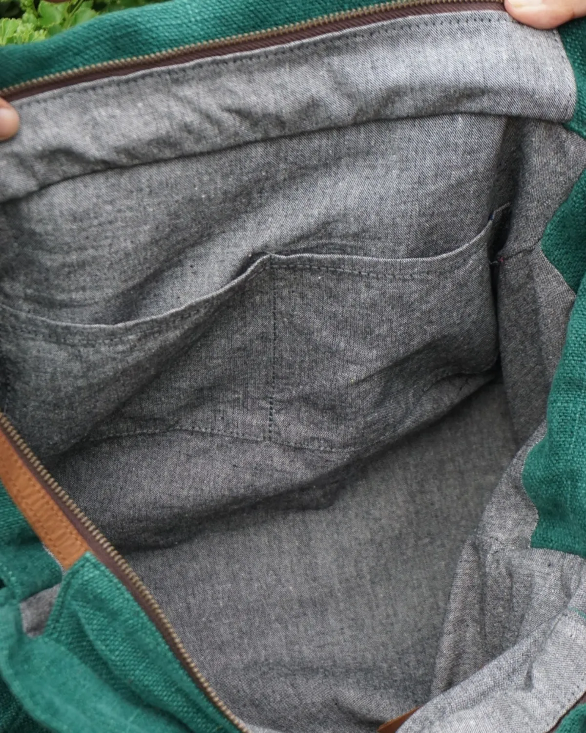 The Burlap People Boyfriend Bag skulderveske flaskegrønn myk