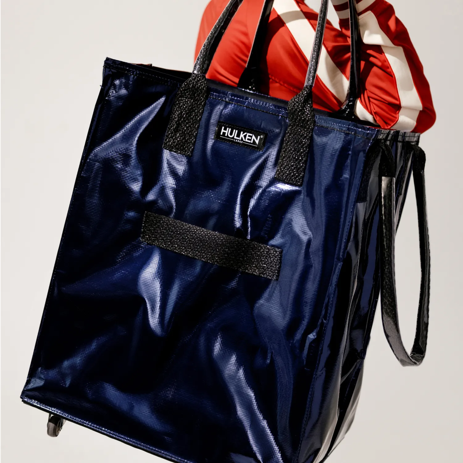 Hulken Midnight Blue toteveske mørkeblå på hjul