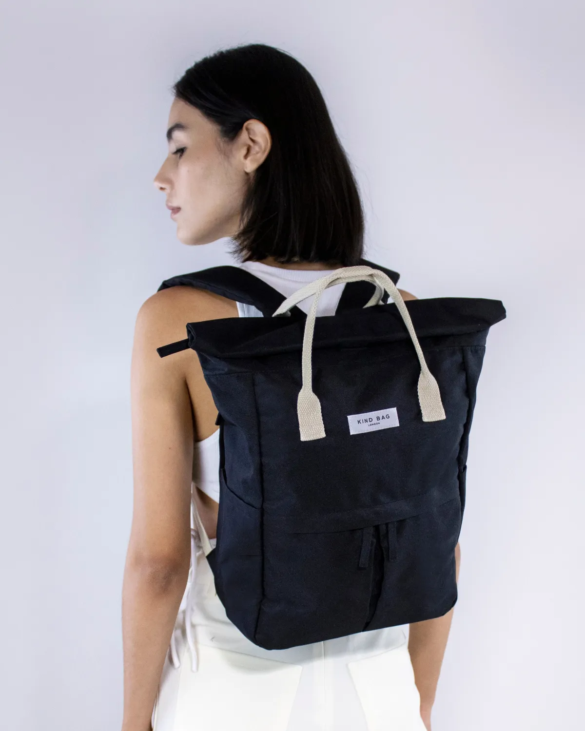 Kind Bag Hackney Medium backpack pebble black vanntett