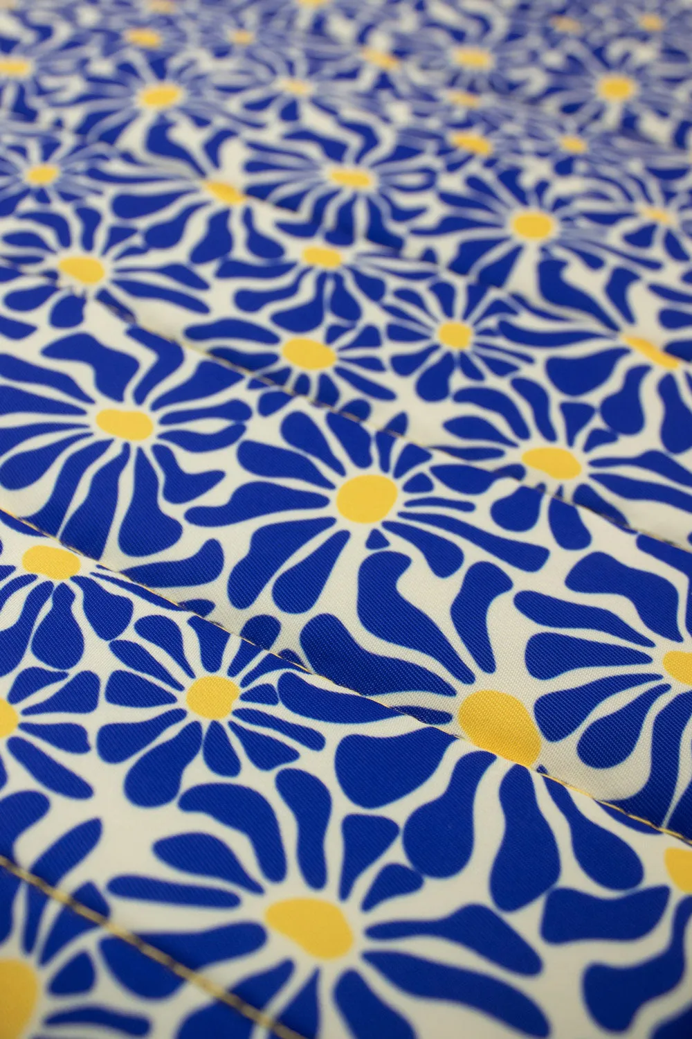 Kind Bag 16" laptop-sleeve Abstract Flowers Blue quiltet