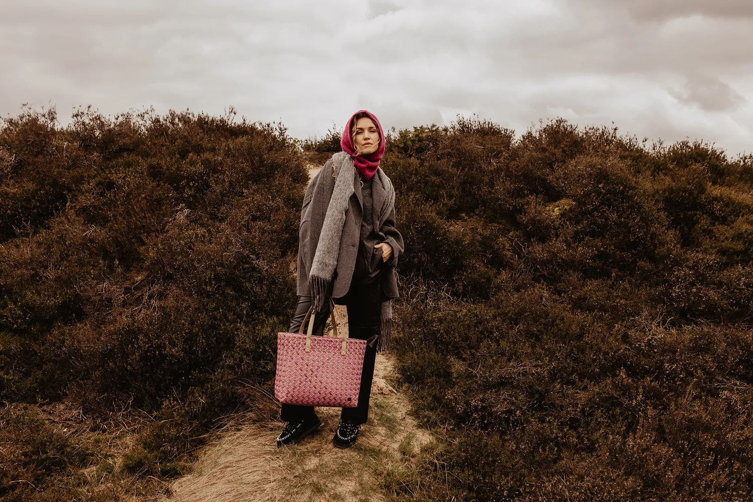 Handed By Faye veske sikksakk resirkulert plast