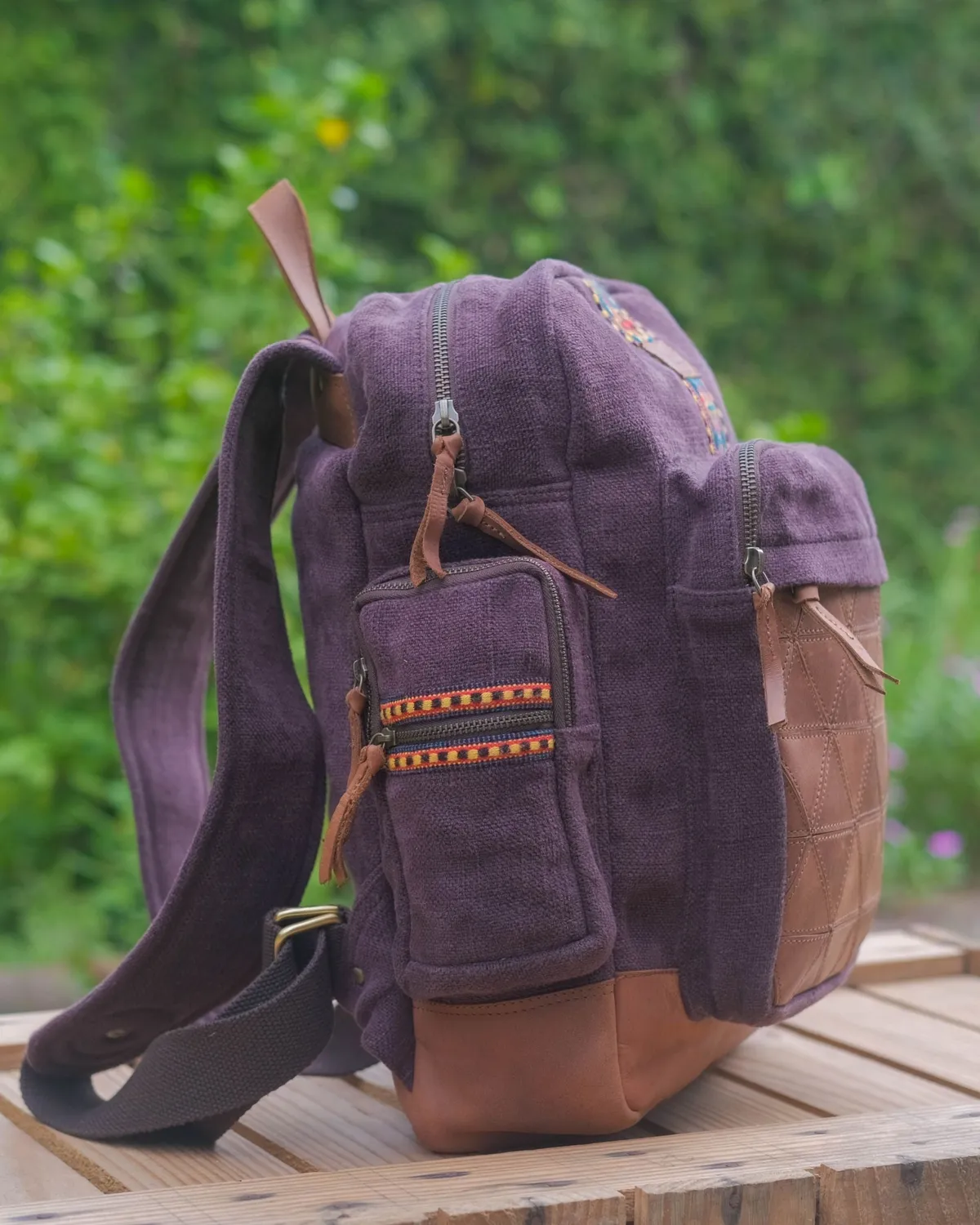 The Burlap People Awkward Cousin ryggsekk skinn