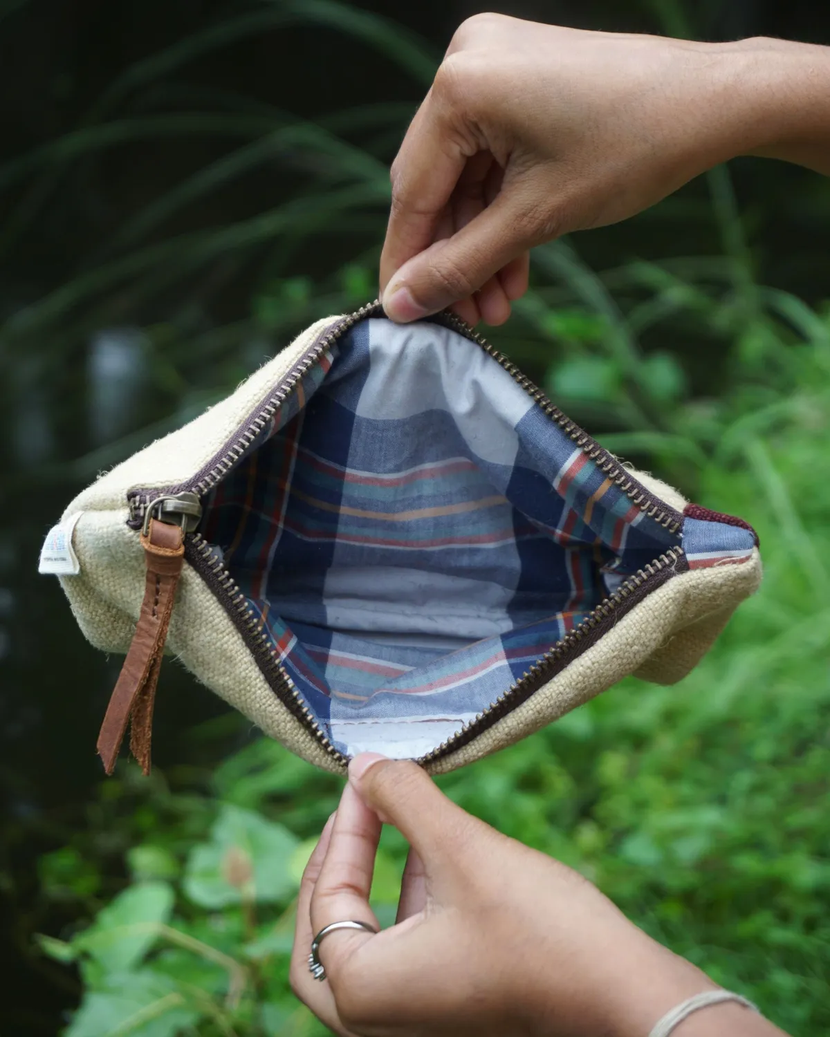 The Burlap People Ek Tara pennal patchwork resirkulert