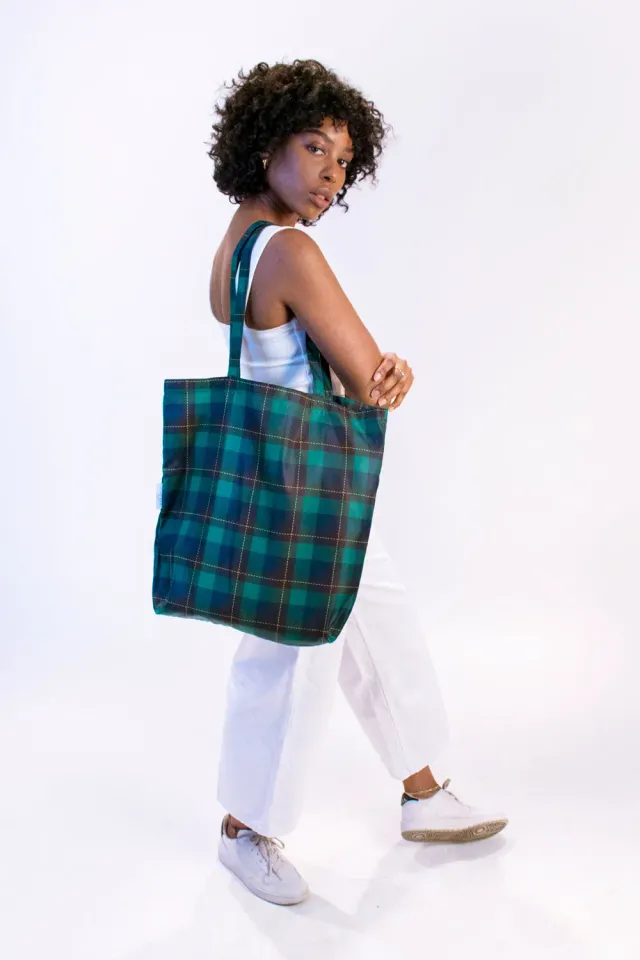 Kind Bag Tartan tote skulderveske rutete 16" laptop resirkulert