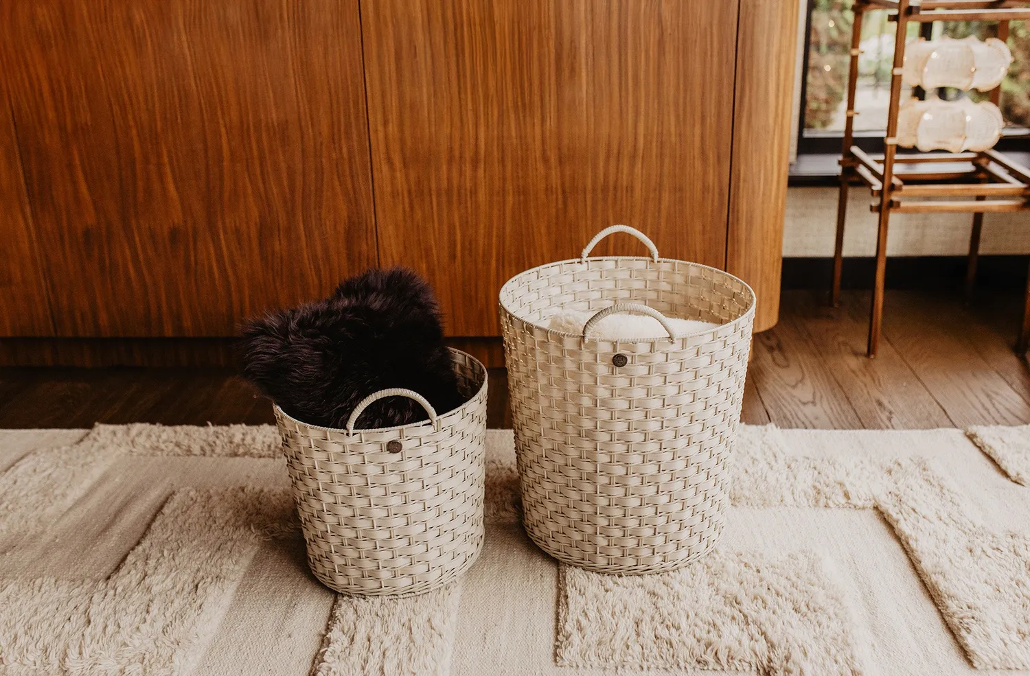 Handed By Willow Medium kurv champagne rund