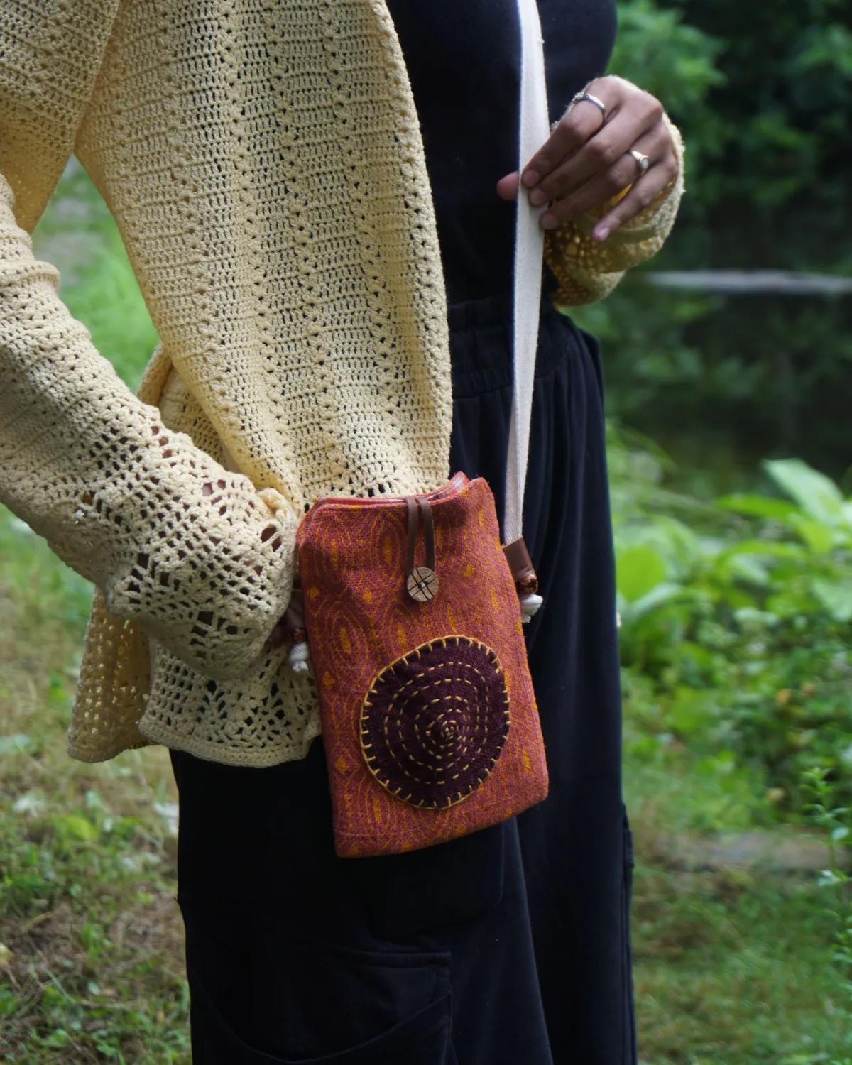The Burlap People Ek Tara mobilveske patchwork