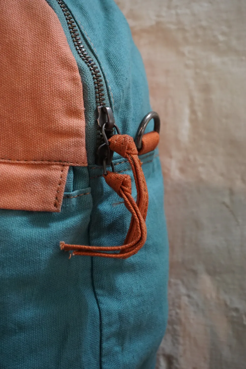 The Burlap People Lil Sister toteveske peach sky blue
