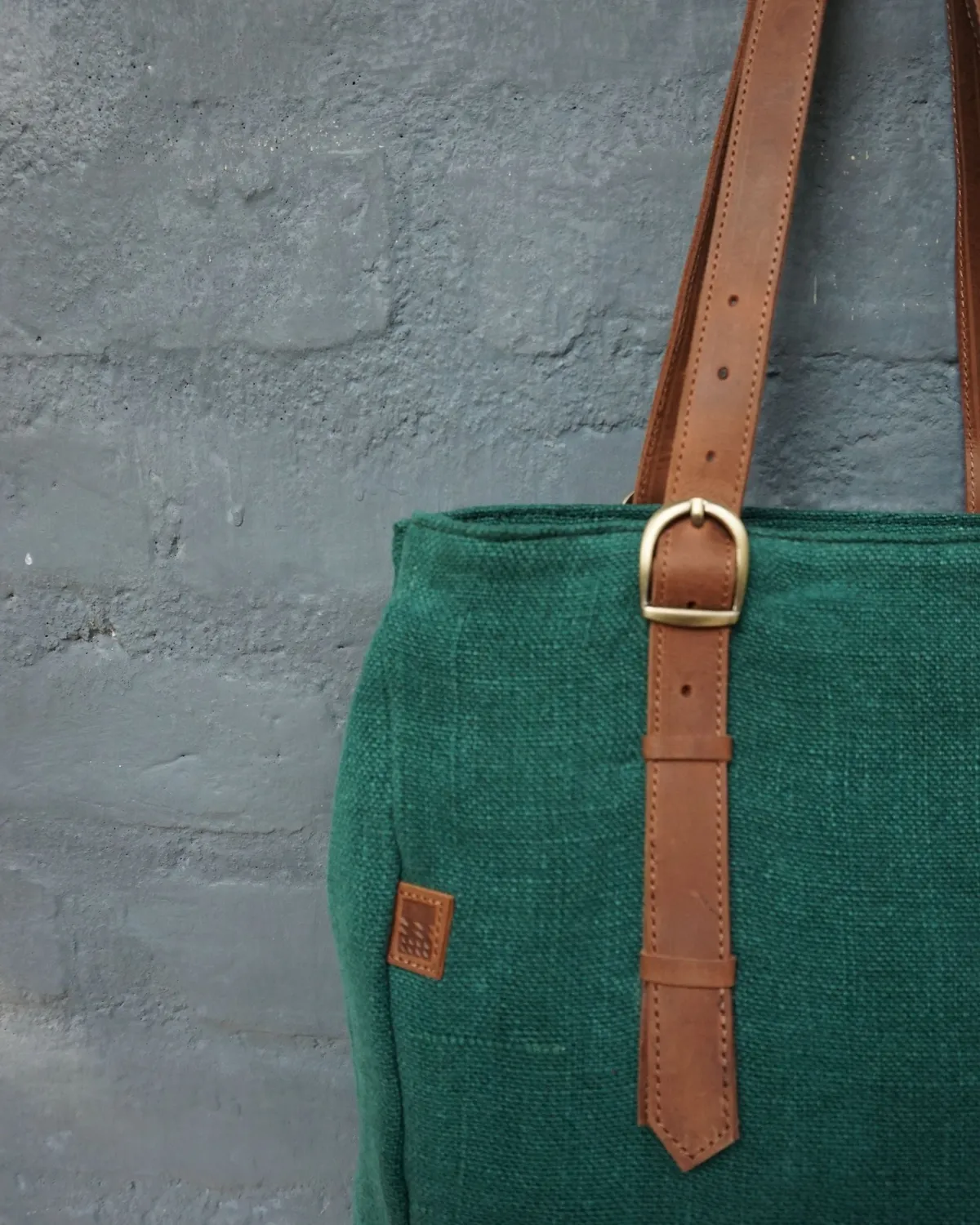The Burlap People Mini Bass Tote totebag svart skinnbunn