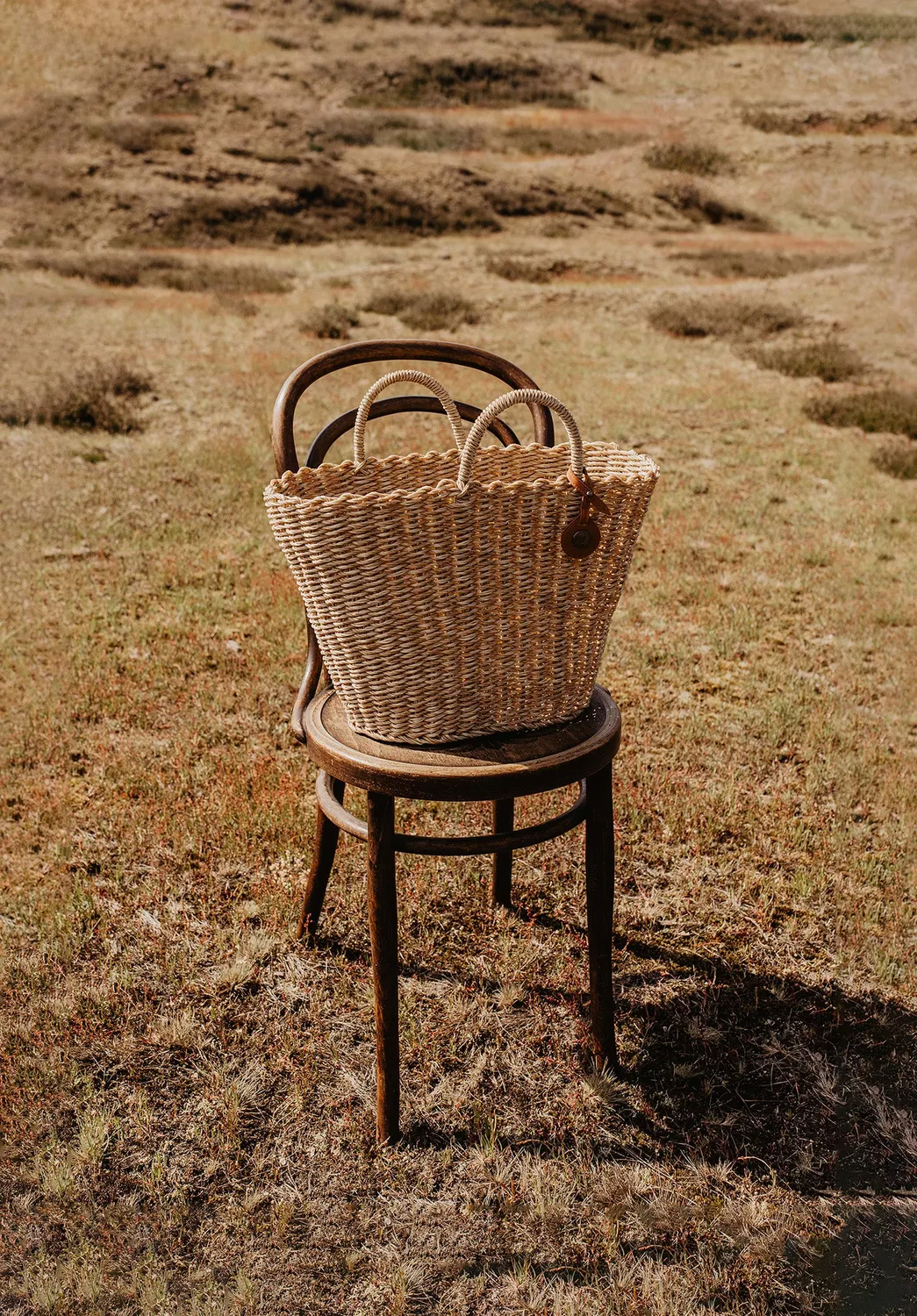 Handed By Sofia shopper strandveske natur