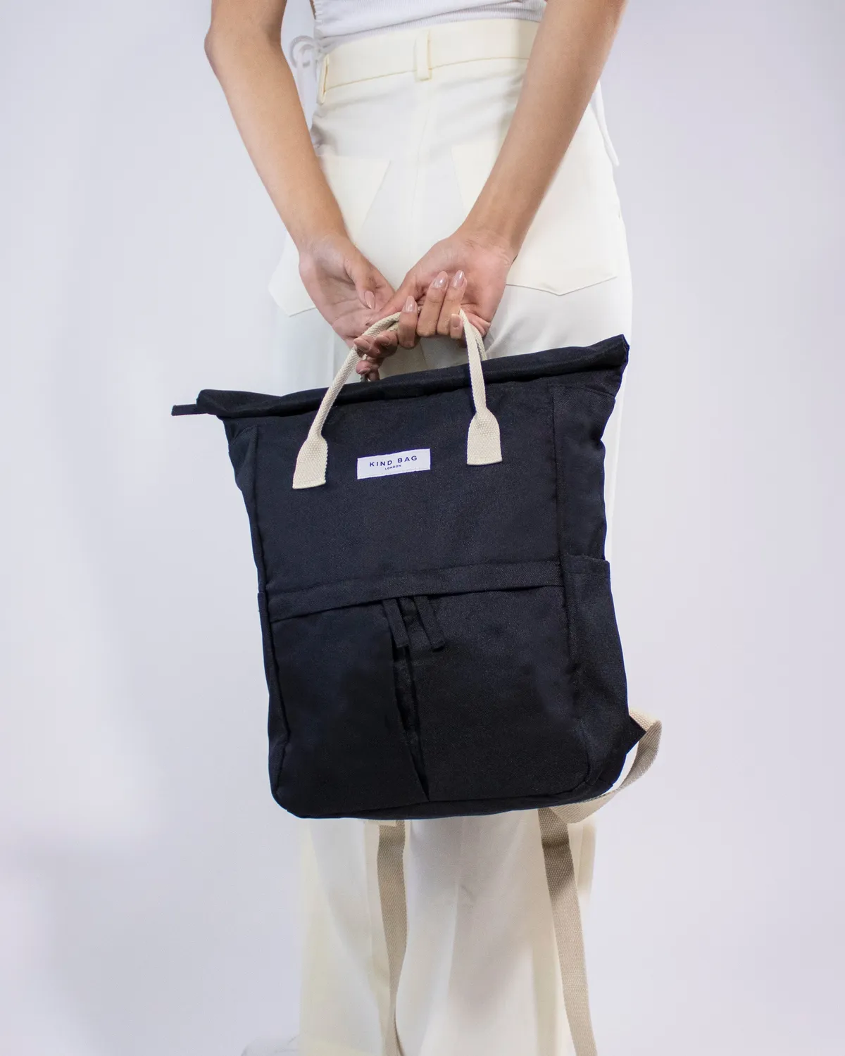 Kind Bag Hackney Medium backpack pebble black vanntett