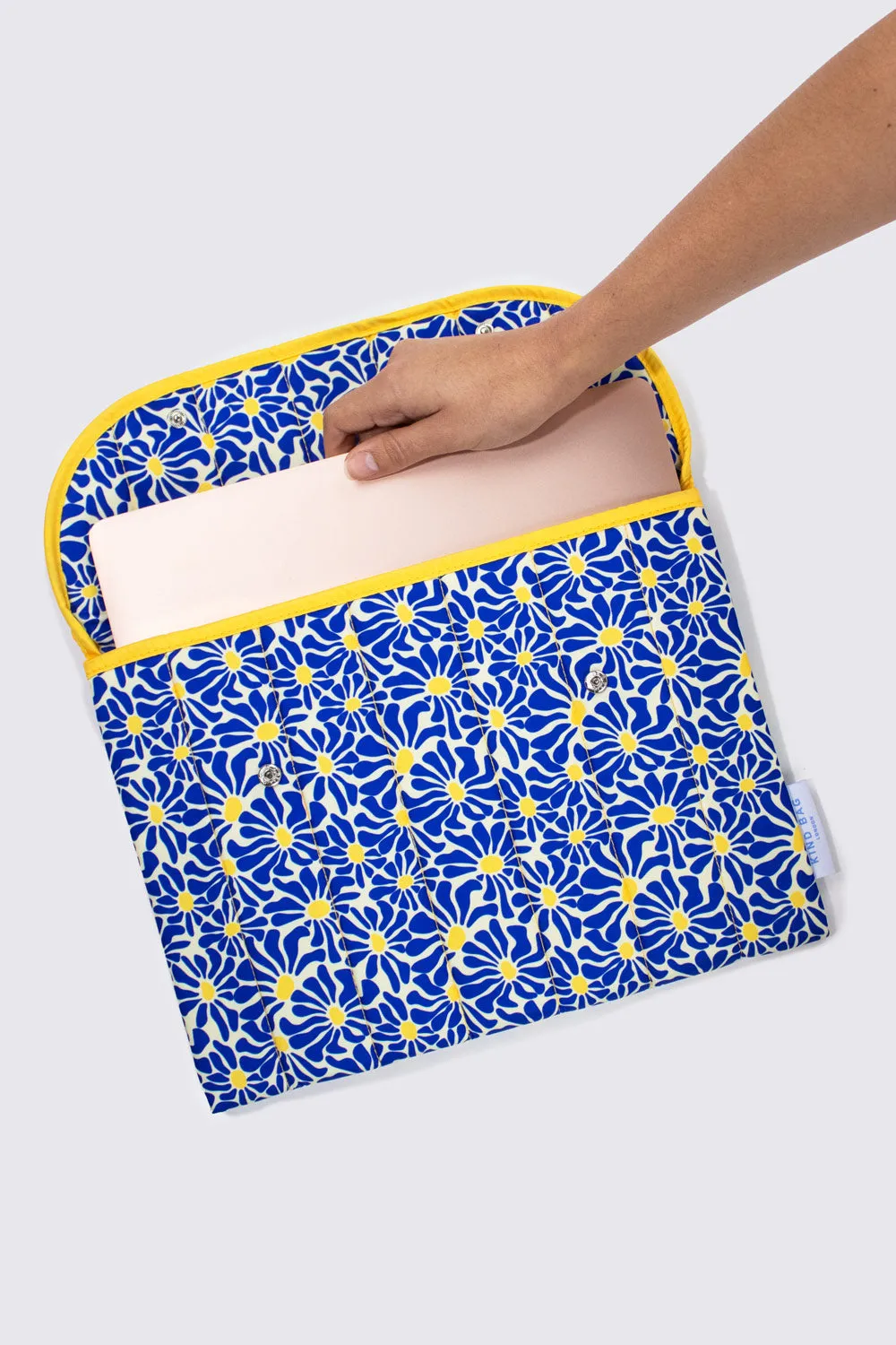 Kind Bag Abstract Flowers Blue laptop sleeve 13" vanntett gjenbrukbar