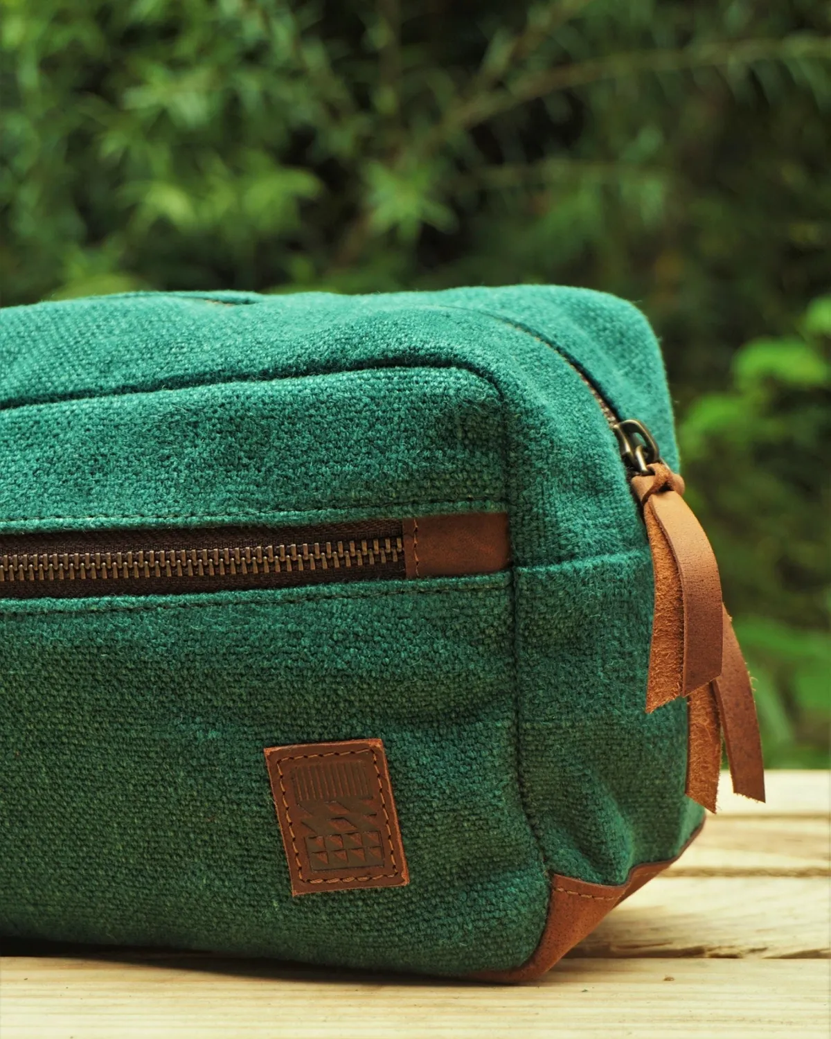 The Burlap People Toileteries toalettmappe Bottle Green