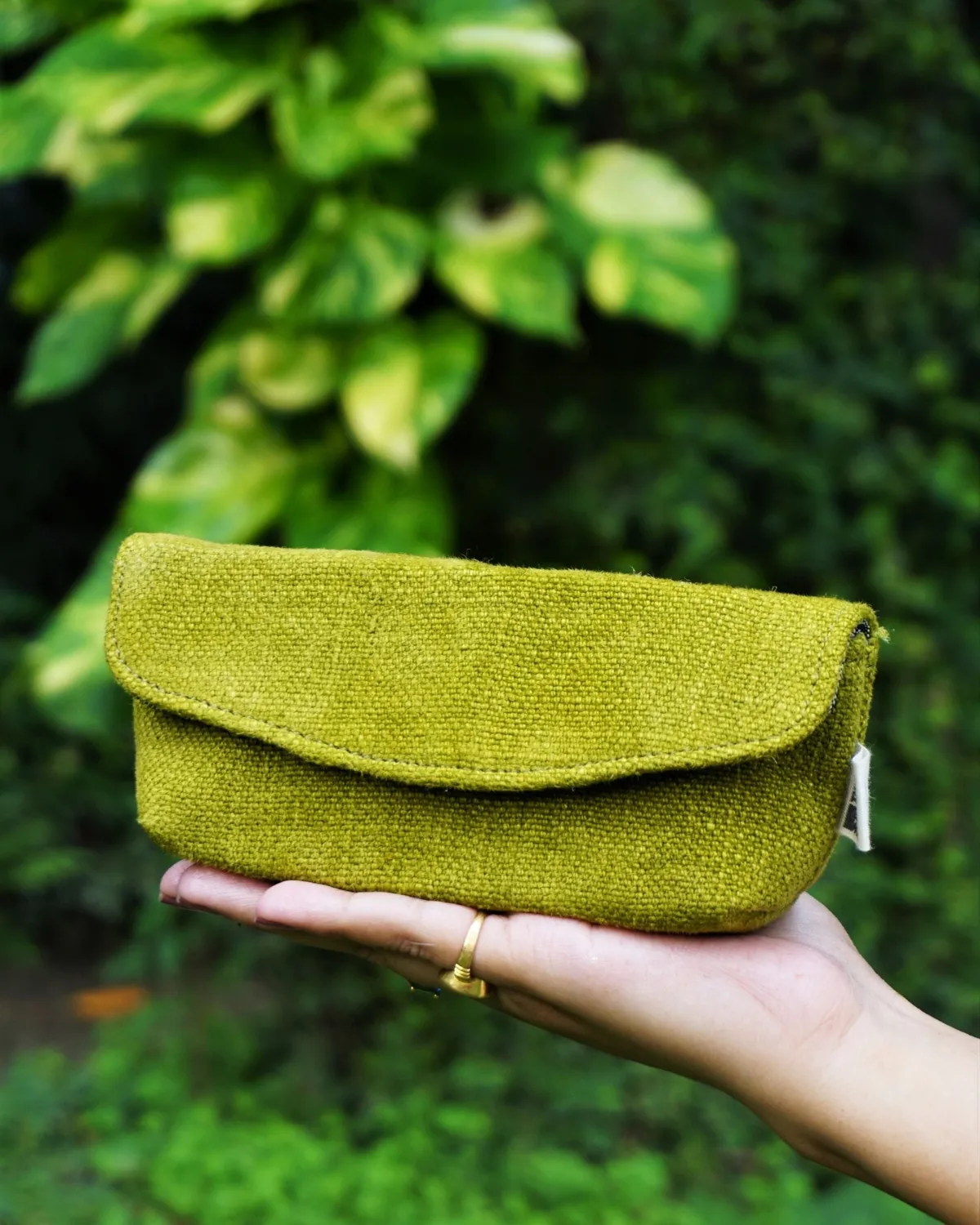 The Burlap People Sunglass Pouch solbrilleetui brun jute