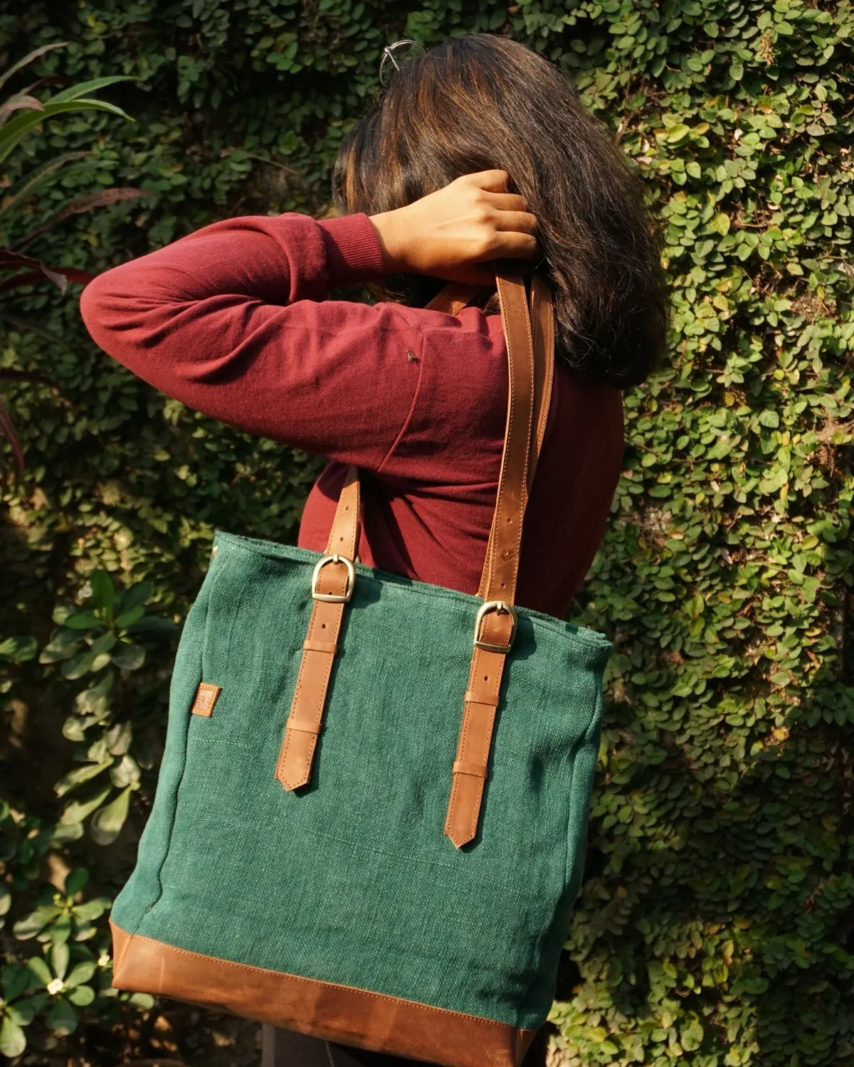 The Burlap People Mini Bass Tote totebag svart skinnbunn